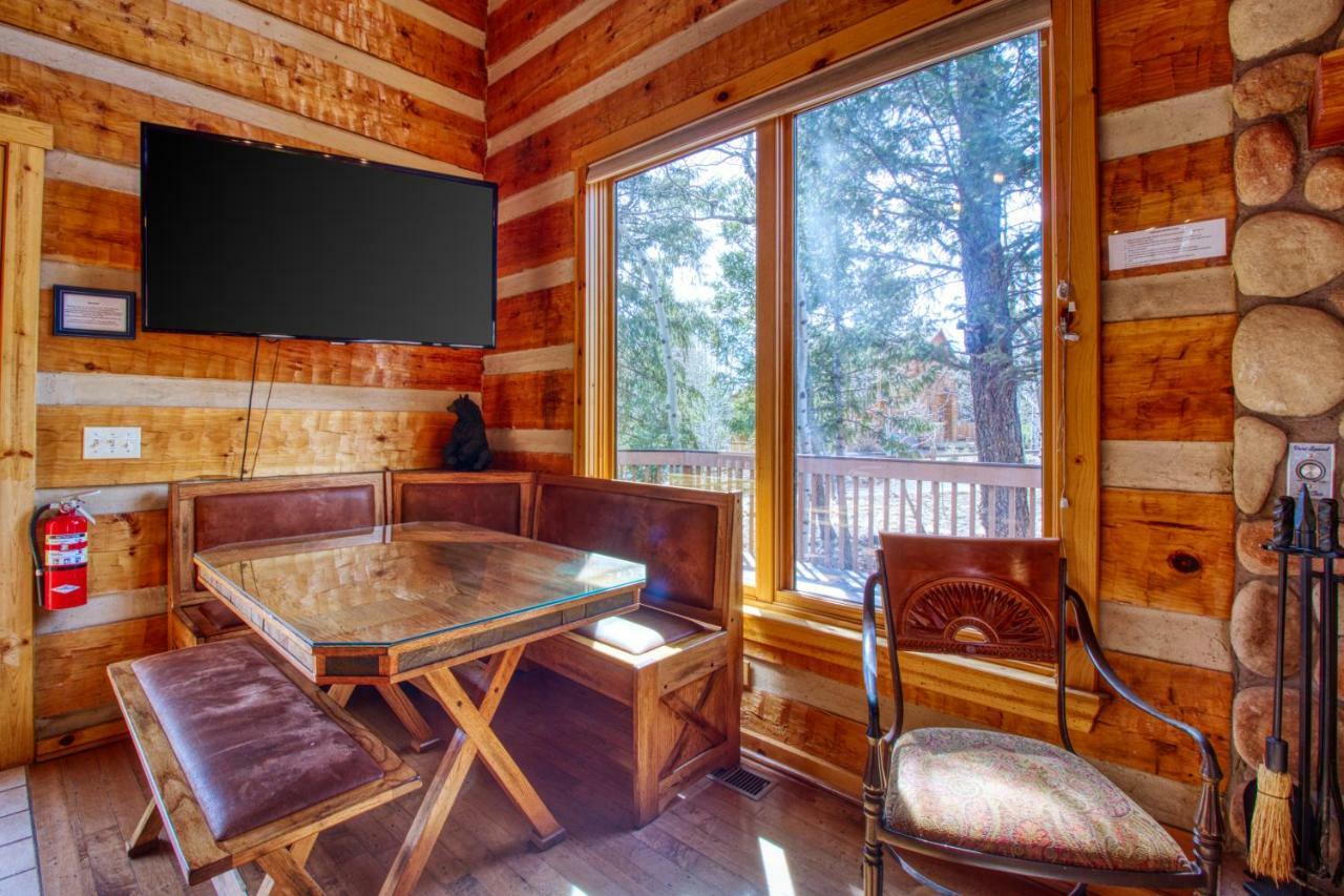 Timber Wolf Villa วูดแลนด์พาร์ค ภายนอก รูปภาพ