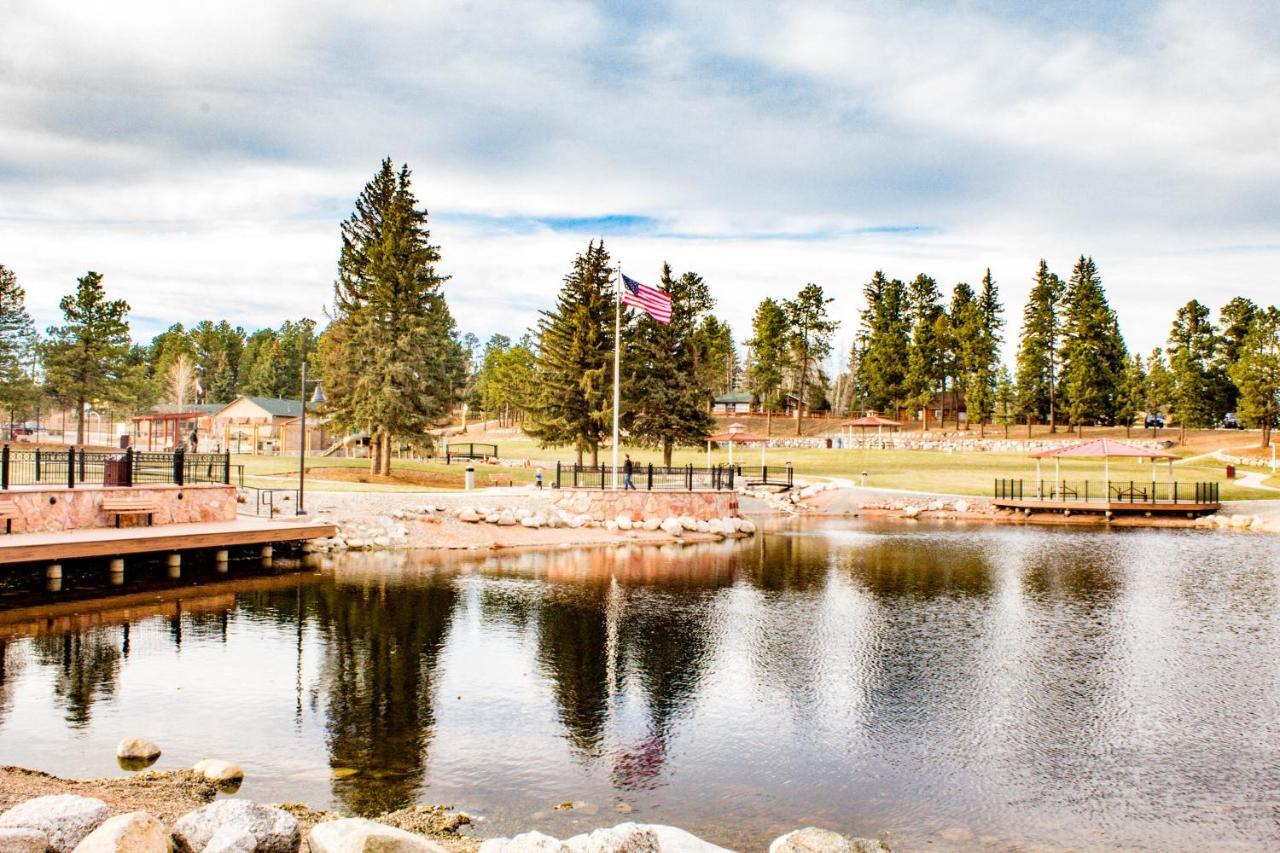 Timber Wolf Villa วูดแลนด์พาร์ค ภายนอก รูปภาพ